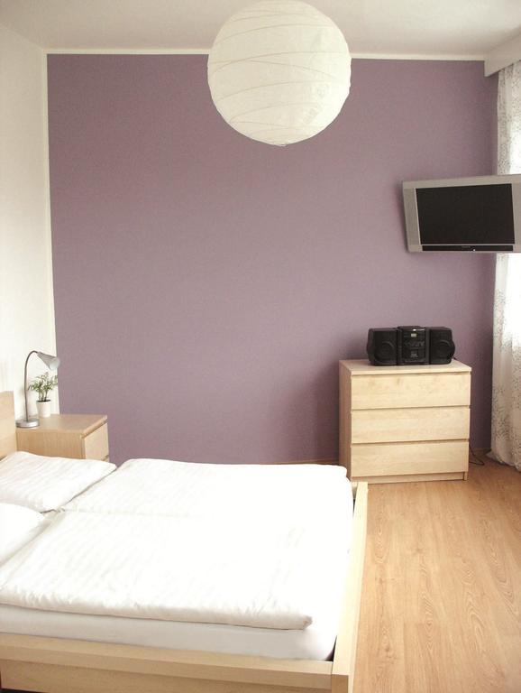 Hotel Saloon Zlin Pokój zdjęcie